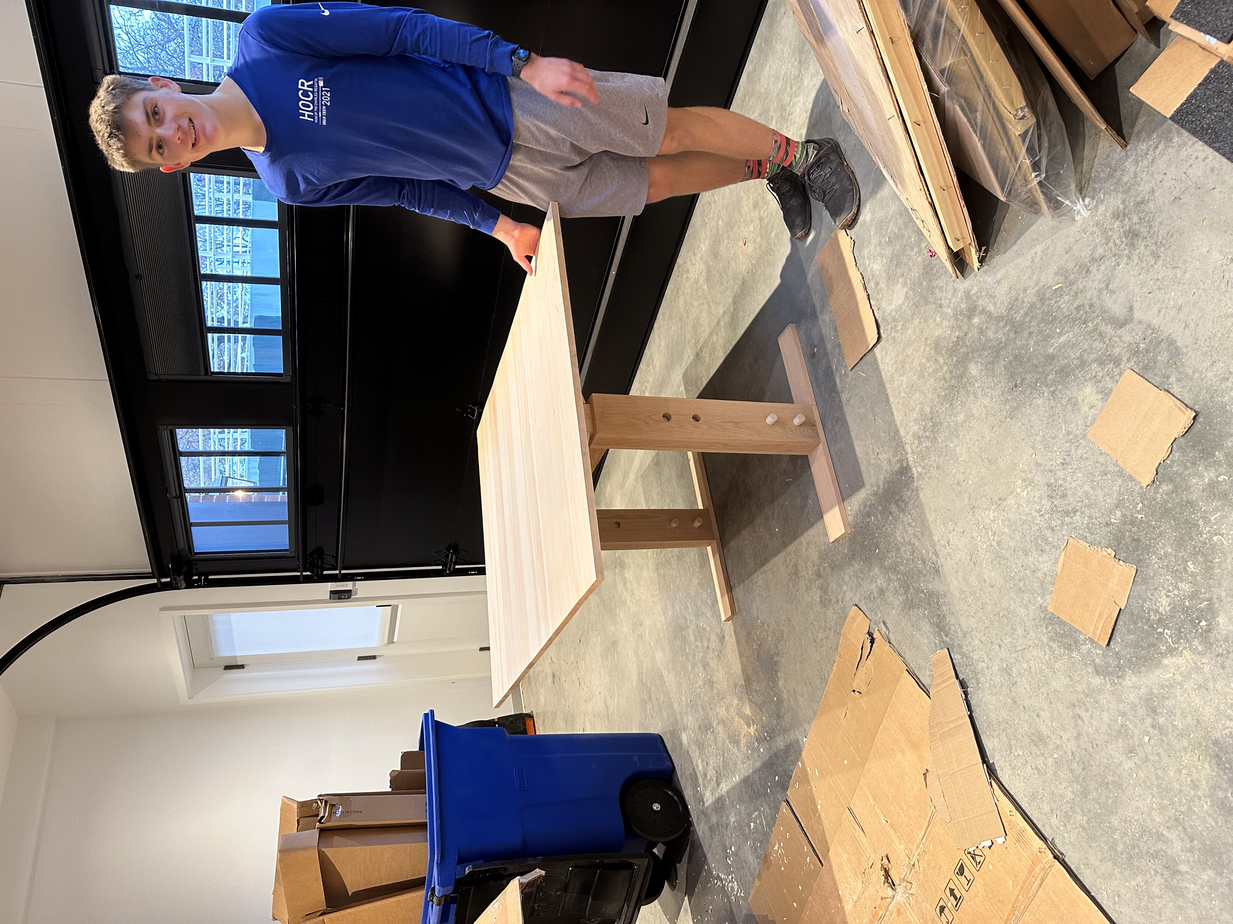Puzzle Club Table